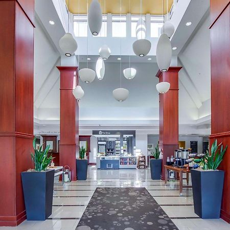 Hilton Garden Inn Louisville-Northeast Екстериор снимка