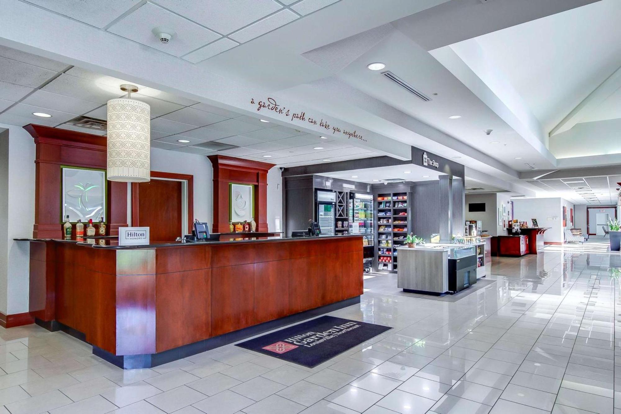 Hilton Garden Inn Louisville-Northeast Екстериор снимка