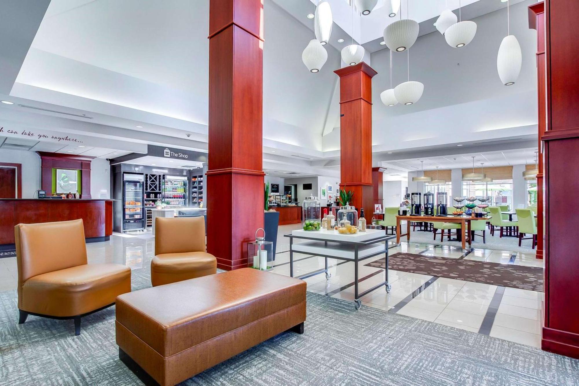 Hilton Garden Inn Louisville-Northeast Екстериор снимка